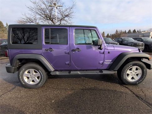 Used 2017 Jeep Wrangler Unlimited Sport w/ Quick Order Package 24S image 2