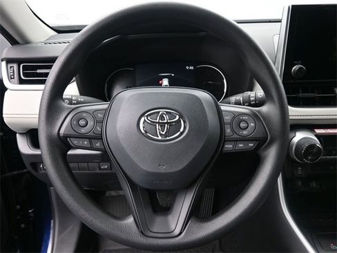 New 2025 Toyota RAV4 XLE image 28