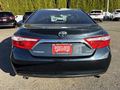 Used 2017 Toyota Camry XLE image 5