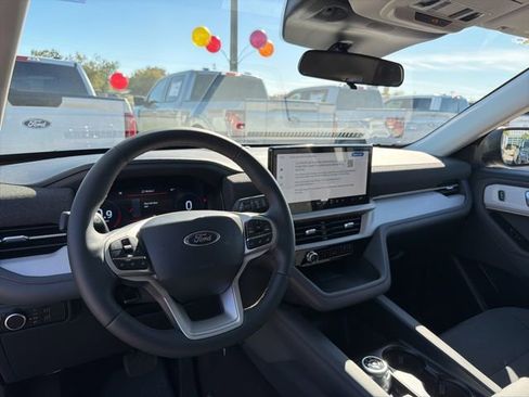 New 2026 Ford Explorer Active image 14