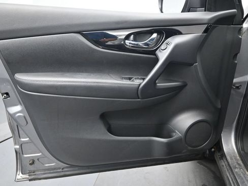 Used 2022 Nissan Rogue Sport SL AWD/4WD image 23