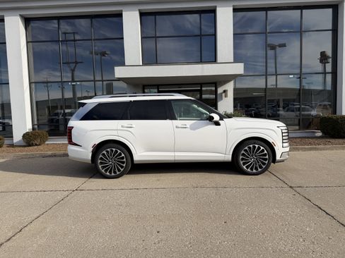 New 2026 Hyundai Palisade Calligraphy image 3