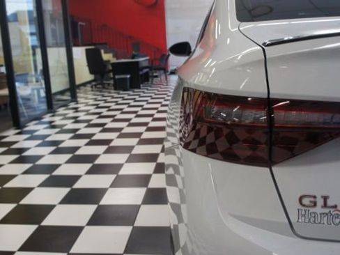 Used 2024 Volkswagen Jetta GLI 40th Anniversary Edition image 57