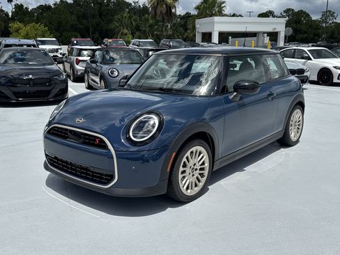 New 2026 MINI Cooper S FWD image 3