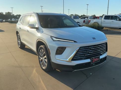 New 2026 Buick Enclave Preferred w/ Power Package image 3