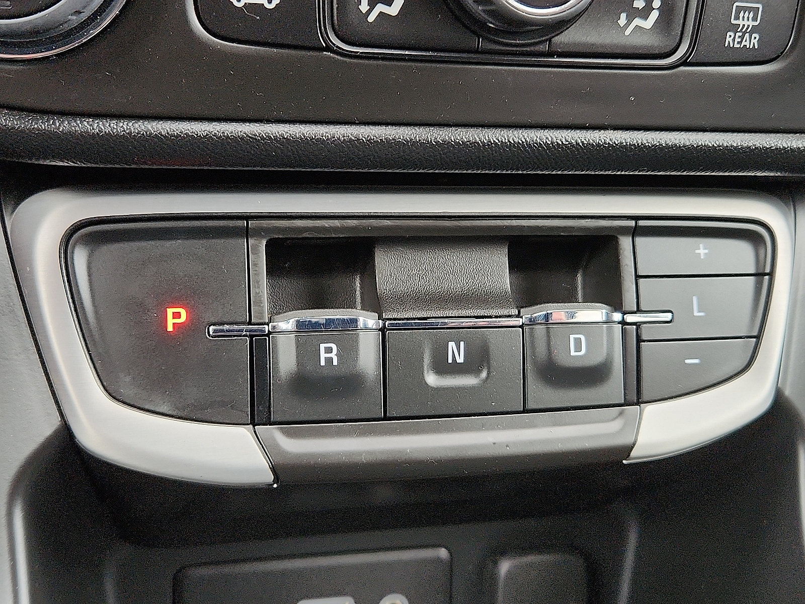 Used 2023 GMC Terrain SLE w/ Driver Convenience Package FWD image 21