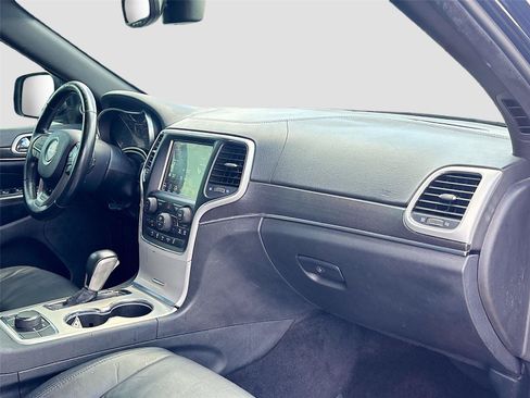 Used 2018 Jeep Grand Cherokee Limited AWD/4WD image 29