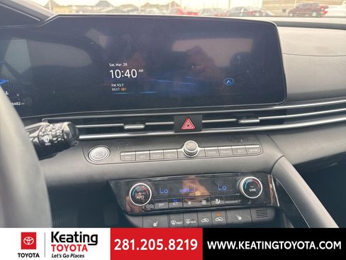 Used 2024 Hyundai Elantra Limited image 20
