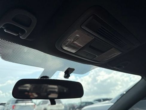 Used 2019 Honda Civic Type R image 11