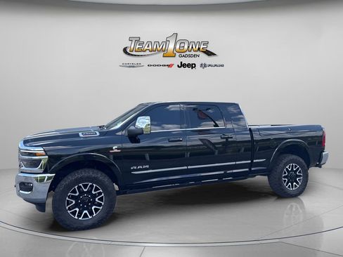 Used 2026 RAM 2500 Limited AWD/4WD image 5