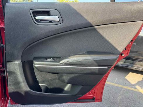 Used 2015 Dodge Charger SE w/ Power Sunroof Group RWD image 35