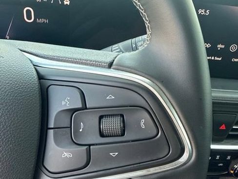 Used 2025 Buick Encore GX Preferred FWD image 29