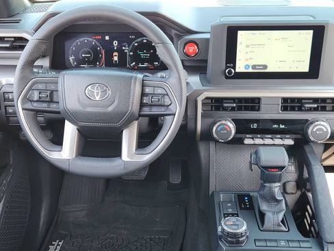 Used 2024 Toyota Tacoma TRD Off-Road AWD/4WD image 25