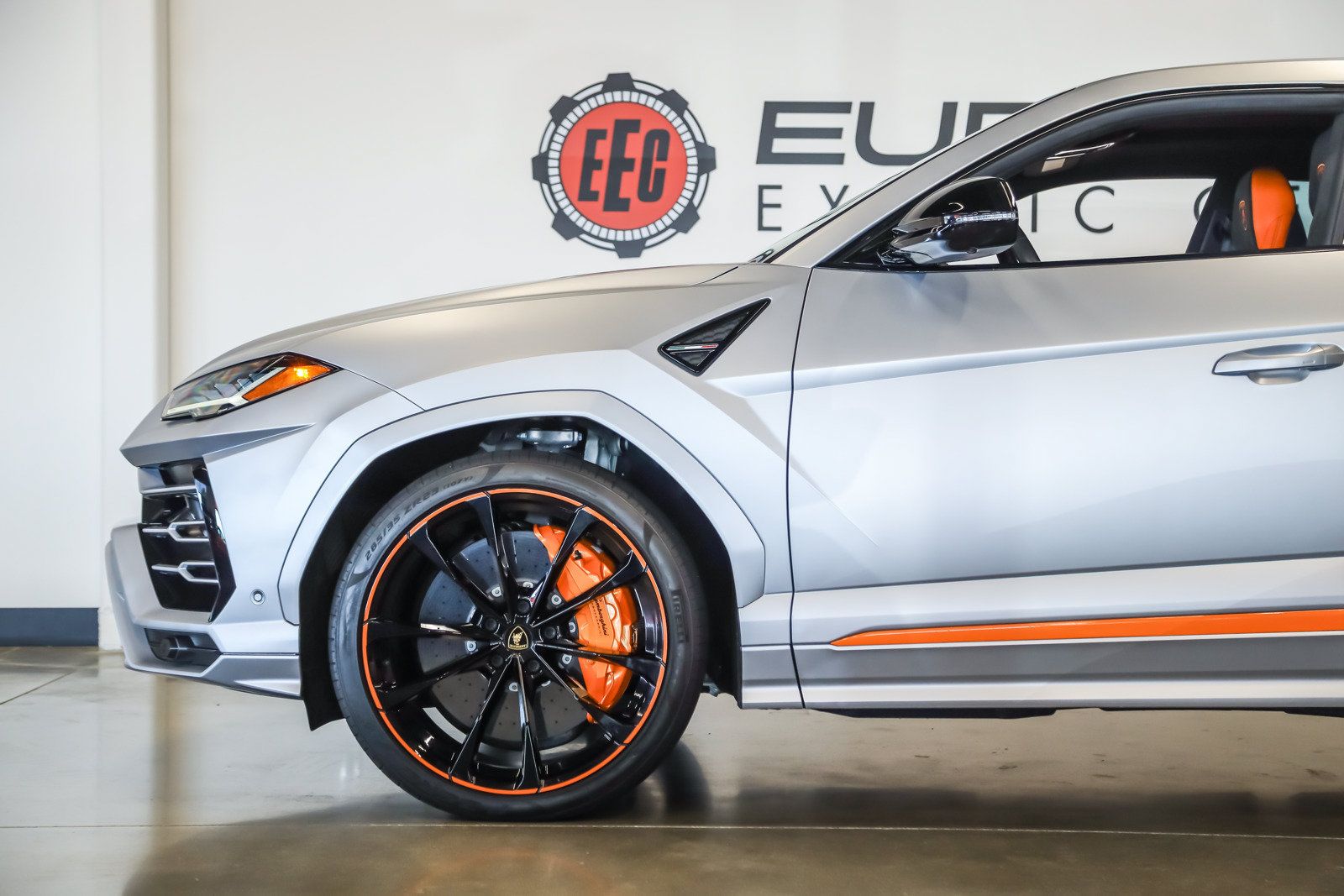 Used 2022 Lamborghini Urus AWD/4WD image 15