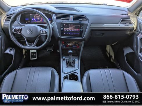 Used 2022 Volkswagen Tiguan SE R-Line image 16