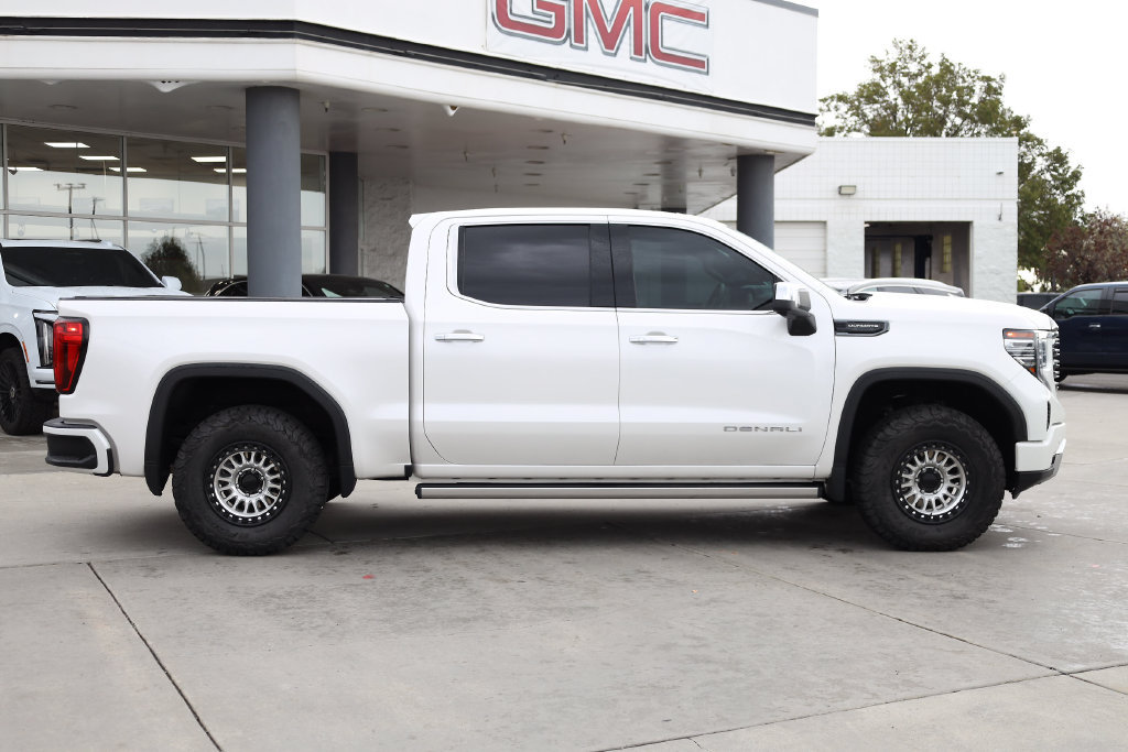 Used 2023 GMC Sierra 1500 Denali Ultimate AWD/4WD image 7