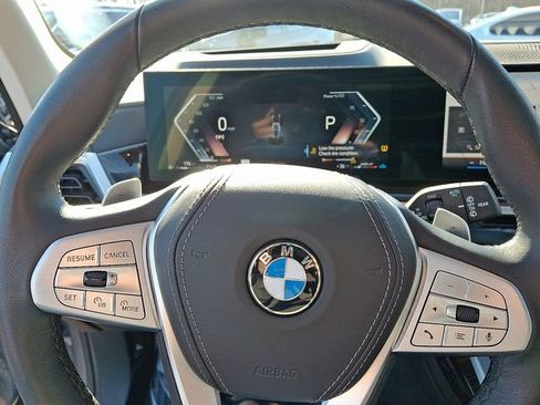 Certified 2024 BMW X7 xDrive40i w/ Premium Package image 23