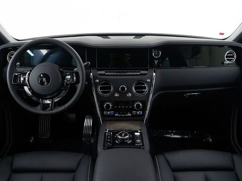 Used 2026 Rolls-Royce Cullinan AWD/4WD image 32