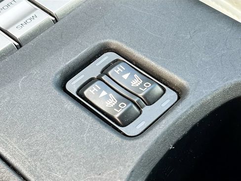 Used 2022 Toyota GR86 Premium w/ ALL Weather Mat Package (TMS) RWD image 19