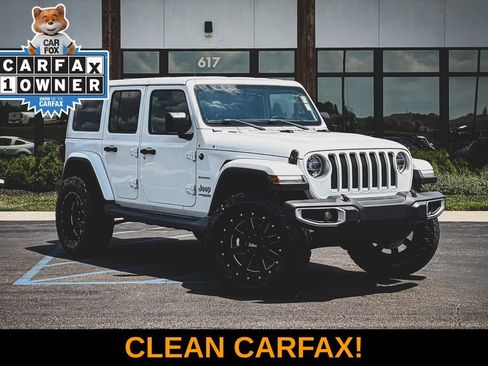 Used 2018 Jeep Wrangler Unlimited Sahara w/ Dual Top Group AWD/4WD image 1