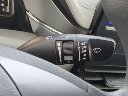 Used 2020 Hyundai Ioniq Blue image 27