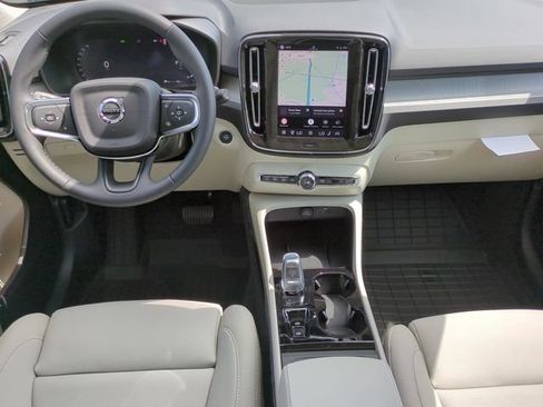 New 2026 Volvo XC40 B5 Plus w/ Protection Package Premier AWD/4WD image 10