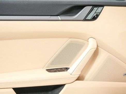 Certified 2020 Porsche 911 Carrera 4 image 6