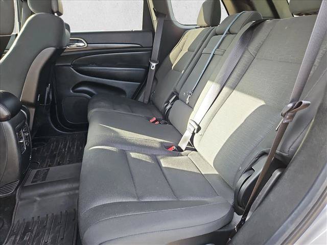 Used 2014 Jeep Grand Cherokee Laredo w/ Quick Order Package 23E RWD image 17