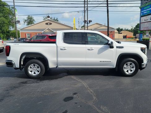 Used 2023 GMC Sierra 1500 SLE AWD/4WD image 4