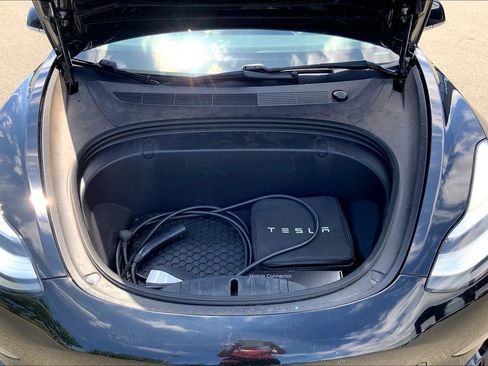 Used 2019 Tesla Model 3 Standard Range Plus RWD image 9