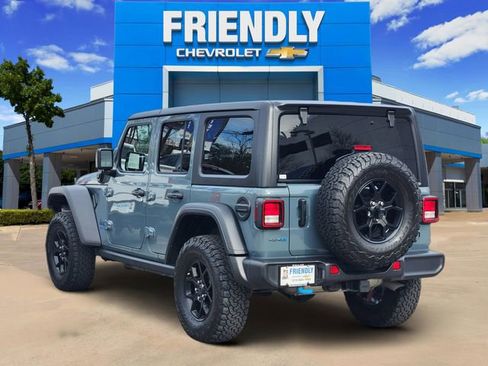 Used 2024 Jeep Wrangler Unlimited image 5