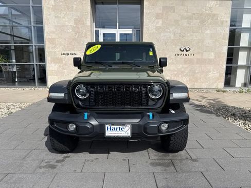 Used 2024 Jeep Wrangler Unlimited AWD/4WD image 2