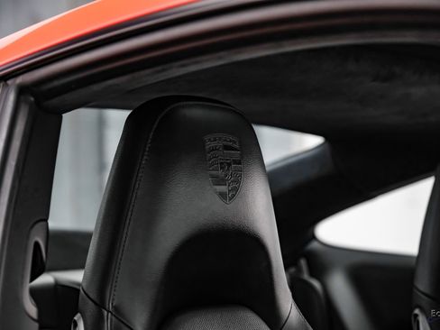 Used 2018 Porsche 911 Carrera 4S AWD/4WD image 47