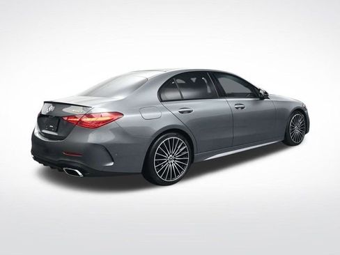 Used 2024 Mercedes-Benz C 300 4MATIC Sedan image 4