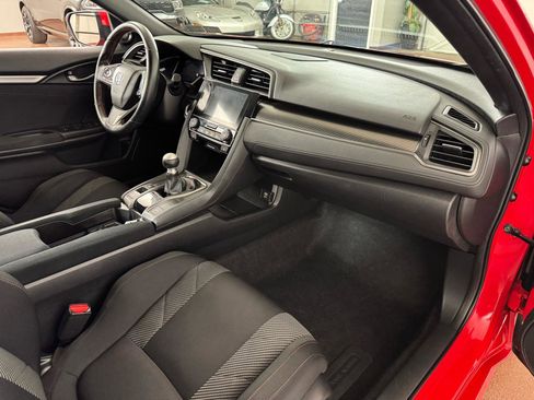 Used 2018 Honda Civic Si image 32