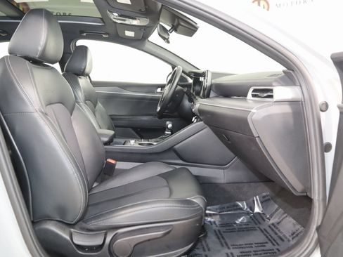 Used 2023 Kia K5 GT-Line image 12