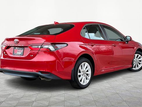 Used 2023 Toyota Camry LE image 7