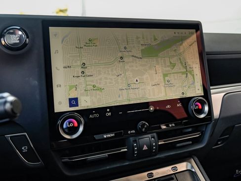 Used 2025 Lexus GX 550 image 67