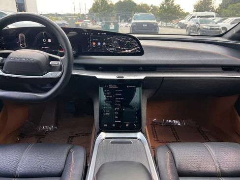 Used 2022 Lucid Air Grand Touring AWD/4WD image 16