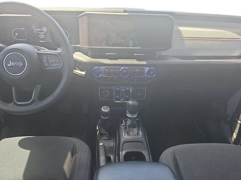 Used 2024 Jeep Wrangler Unlimited Sport AWD/4WD image 13