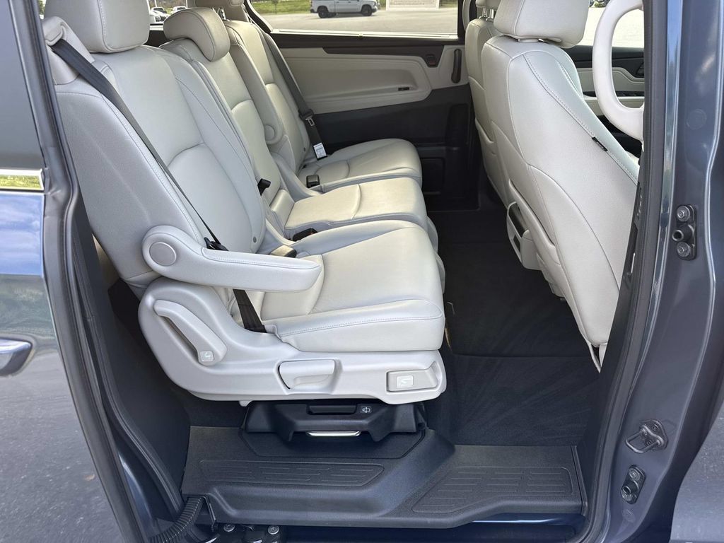 Used 2026 Honda Odyssey EX-L image 21