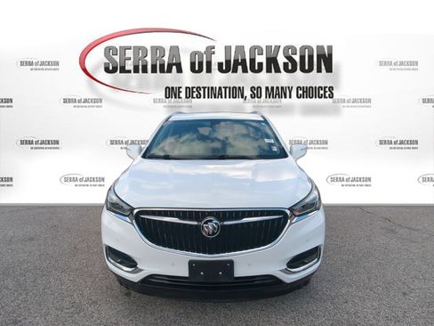 Used 2018 Buick Enclave Premium FWD image 3