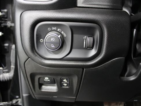 Used 2022 RAM 1500 Lone Star RWD image 8
