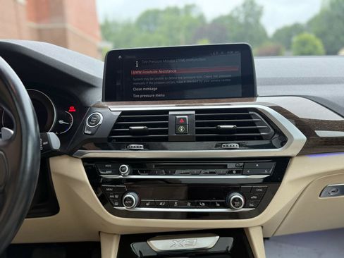 Used 2019 BMW X3 xDrive30i w/ Premium Package AWD/4WD image 23