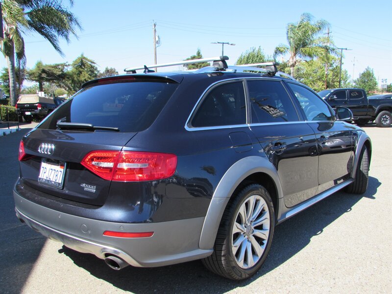 Used 2016 Audi A4 Premium Plus w/ Technology Package AWD/4WD image 7