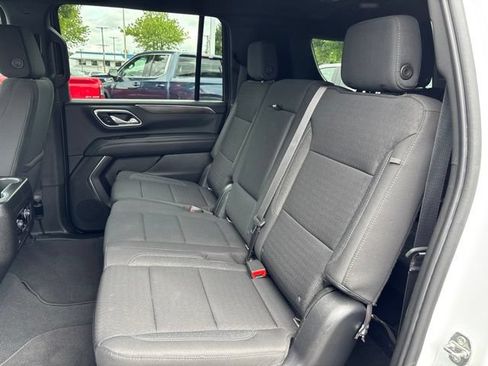 Used 2022 Chevrolet Suburban LS AWD/4WD image 29