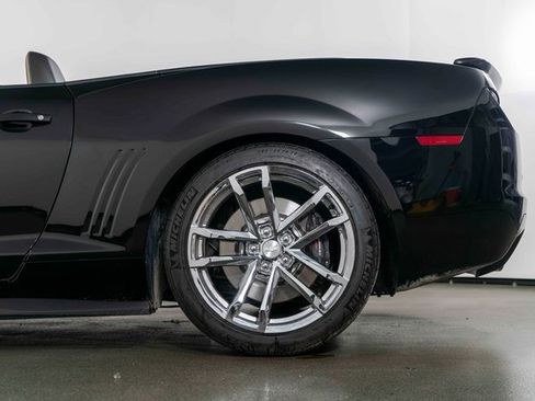 Used 2011 Chevrolet Camaro SS image 13