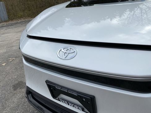 Used 2024 Toyota bZ4X XLE image 47