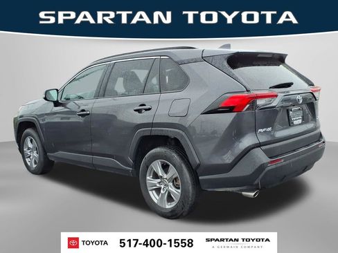 Used 2024 Toyota RAV4 XLE FWD image 10