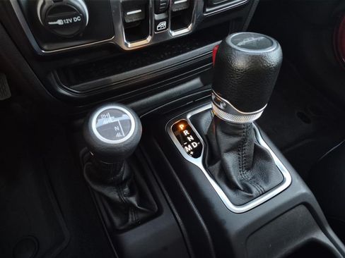 Used 2023 Jeep Gladiator Sport AWD/4WD image 27